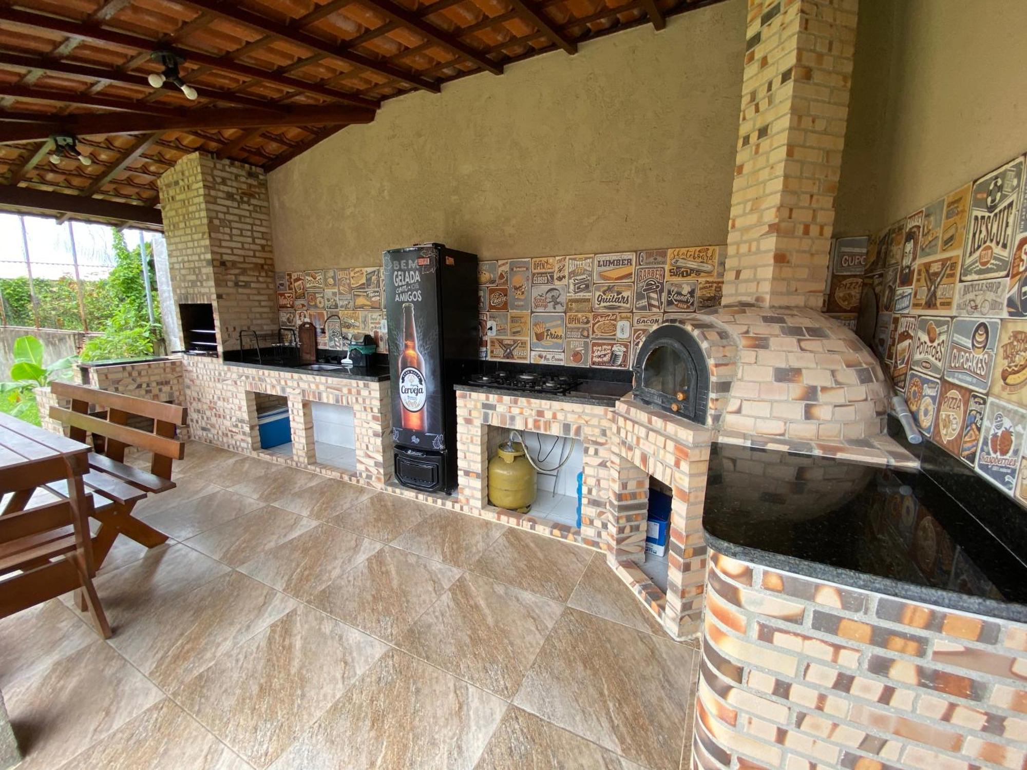 Casa Bem Espacosa Com Piscina, Campo De Futebol E Area Gourmet A Um Quarteirao Da Lagoa De Praia Seca Araruama Eksteriør billede